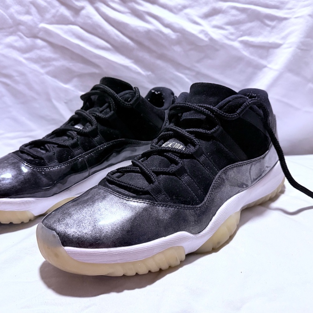 Air Jordan 11 Retro Low Barons
